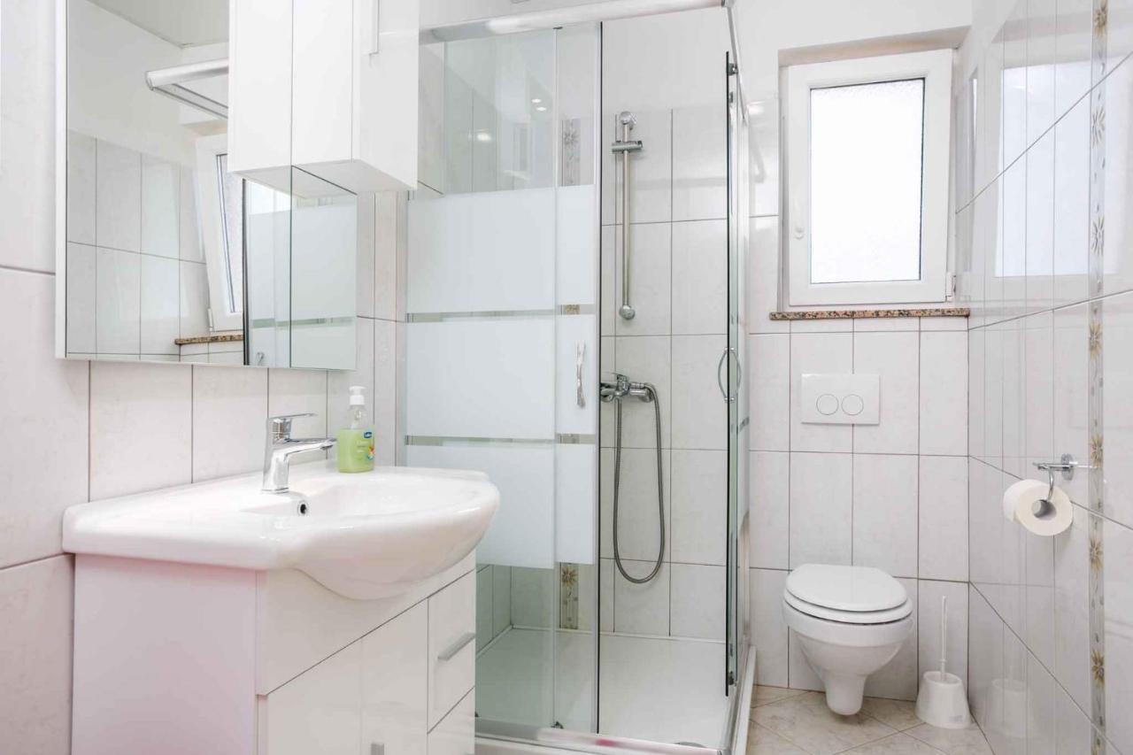Apartments In Cizici/Insel Krk 31083 Dış mekan fotoğraf